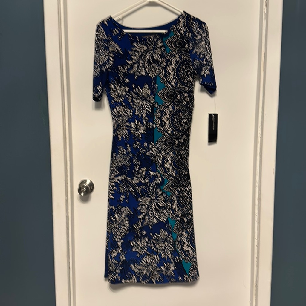 Jones New York Dress Nwt Original Retail Price 134.00 Size 8 Blue Pattern